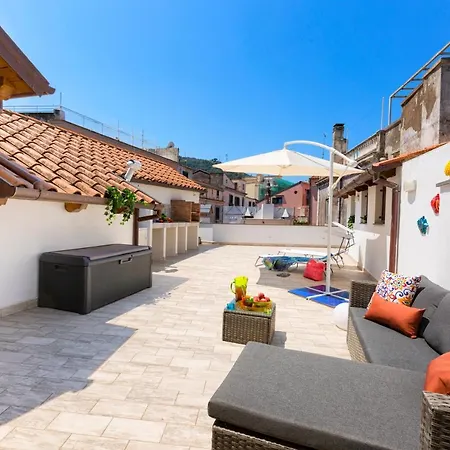 De Vivo Realty - Bells Apartman *